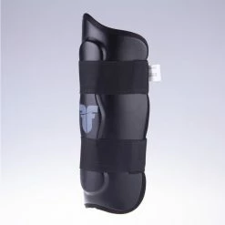 Shin Guard Fighter Ergo - Black, FSG-001W