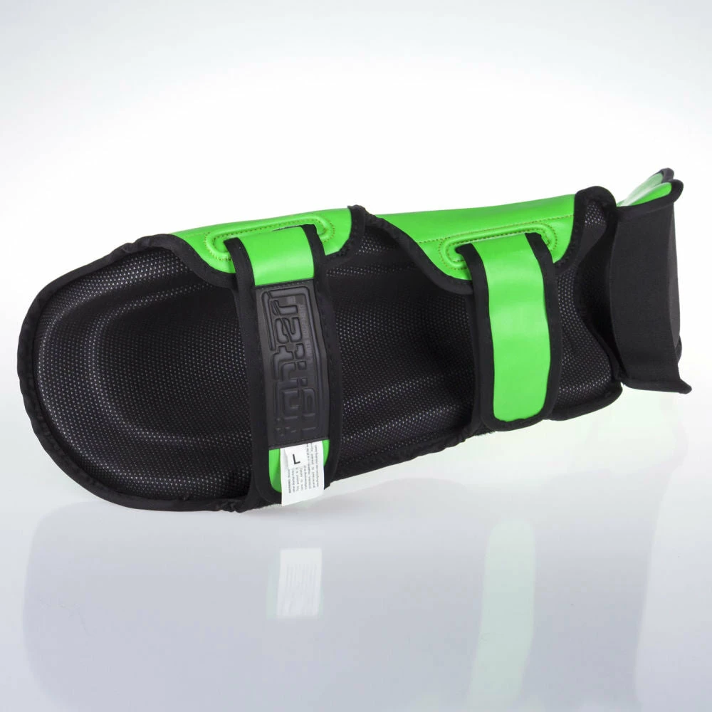 Best Pirce 🔔 PROTECTION Fighter Shinguards Thai Ergo - Green/black, FSG-004GNB ⌛ 6 PROTECTION Fighter Shinguards Thai Ergo - Green/black, FSG-004GNB