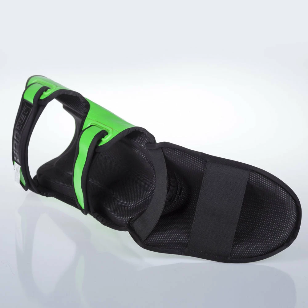 Best Pirce 🔔 PROTECTION Fighter Shinguards Thai Ergo - Green/black, FSG-004GNB ⌛ 7 PROTECTION Fighter Shinguards Thai Ergo - Green/black, FSG-004GNB